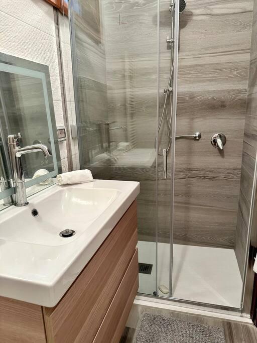 Lovely 2 Bedroom In San Gimignano Historic Center Εξωτερικό φωτογραφία